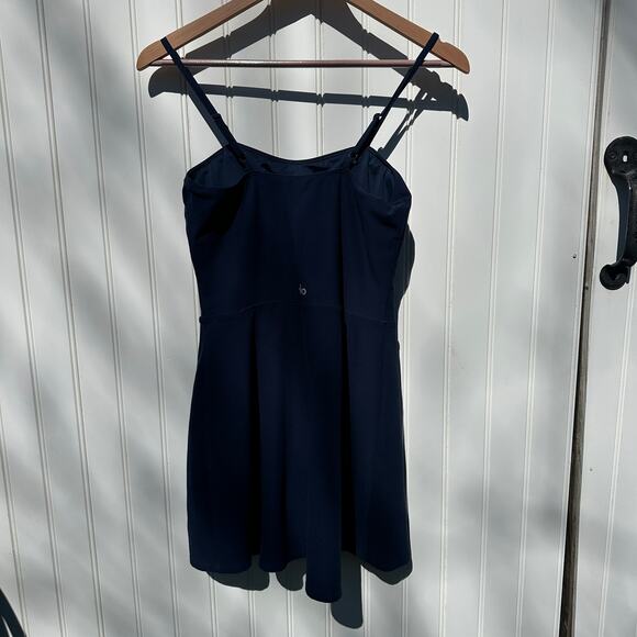 Alo Yoga Alosoft Courtside Dress Navy Size Small Limited Edition EUC Tennis - Picture 5 of 16